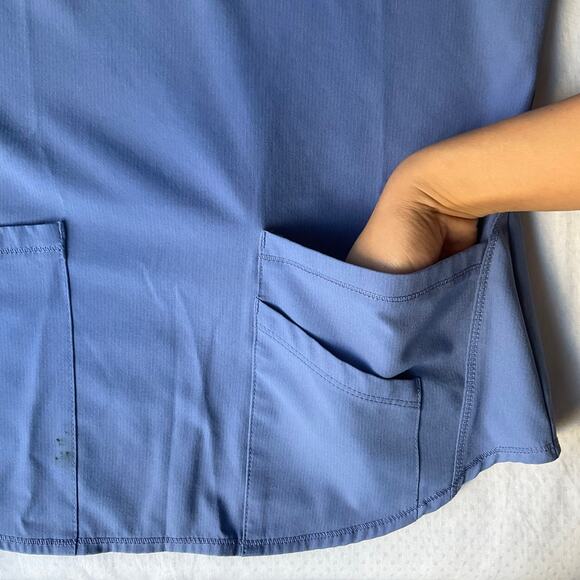 Sketchers Women’s Short Sleeve V-neck  Nurse Blouse Size S, Light Blue - Picture 6 of 8